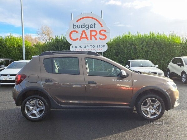 Used Dacia Sandero Stepway 2018 for sale - 76296376: Photo 8
