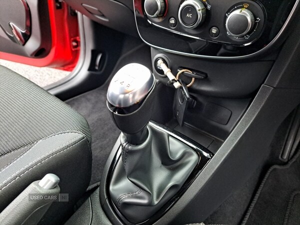 Used Renault Clio 2018 for sale - 76937135: Photo 13