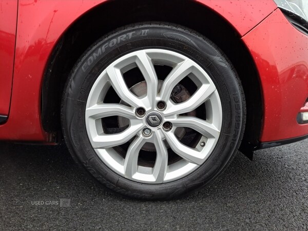 Used Renault Clio 2018 for sale - 76937135: Photo 23