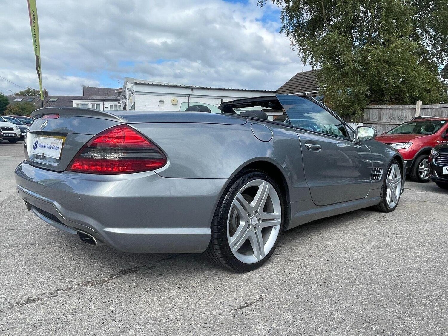 Used Mercedes-Benz SL 2009 for sale - 78149894: Photo 8