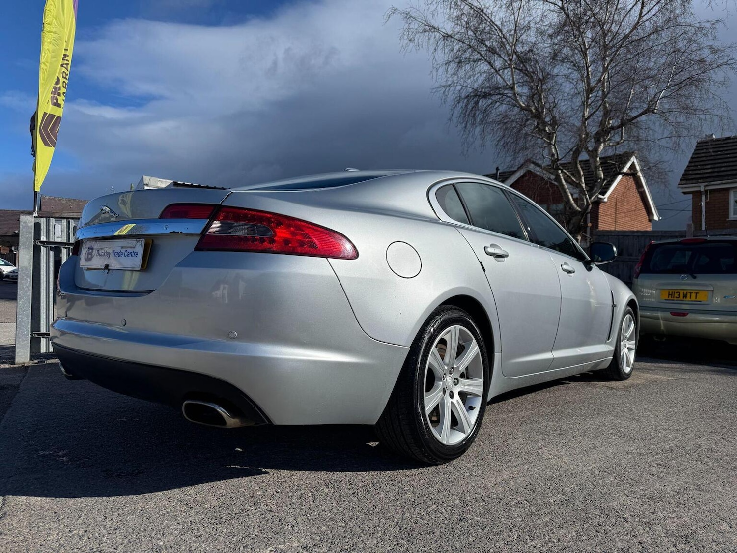Used Jaguar XF 2011 for sale - 78149884: Photo 8