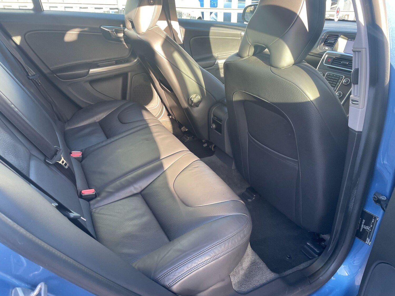 Used Volvo V60 for sale - 76865255: Photo 16