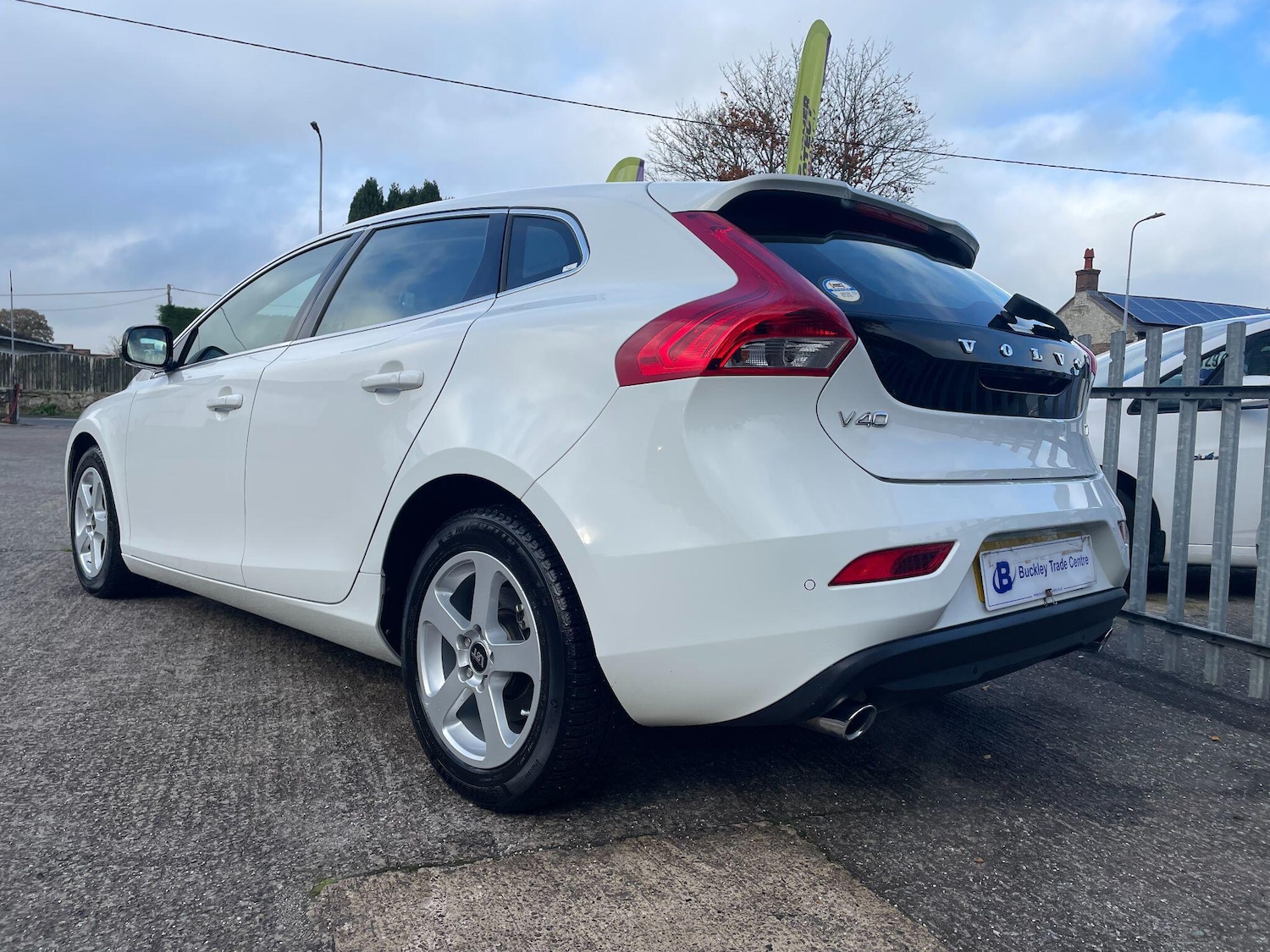 Used Volvo V40 2025 for sale - 76538868: Photo 10