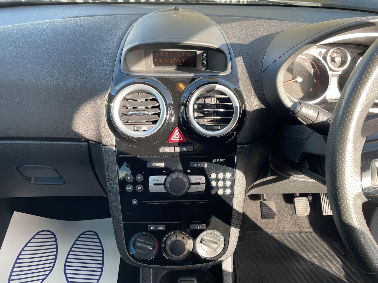 Used Vauxhall Corsa 2012 for sale - 76377979: Photo 22