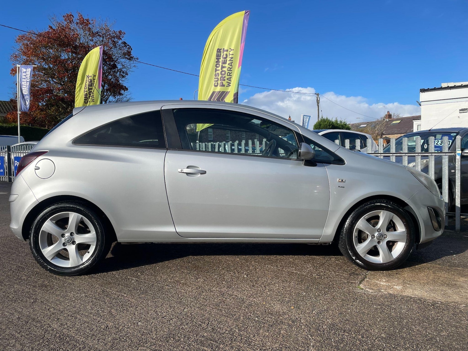 Used Vauxhall Corsa 2012 for sale - 76377979: Photo 6