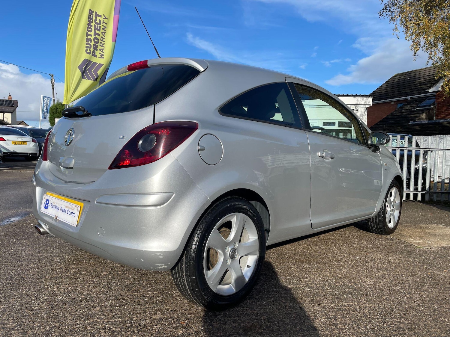 Used Vauxhall Corsa 2012 for sale - 76377979: Photo 8