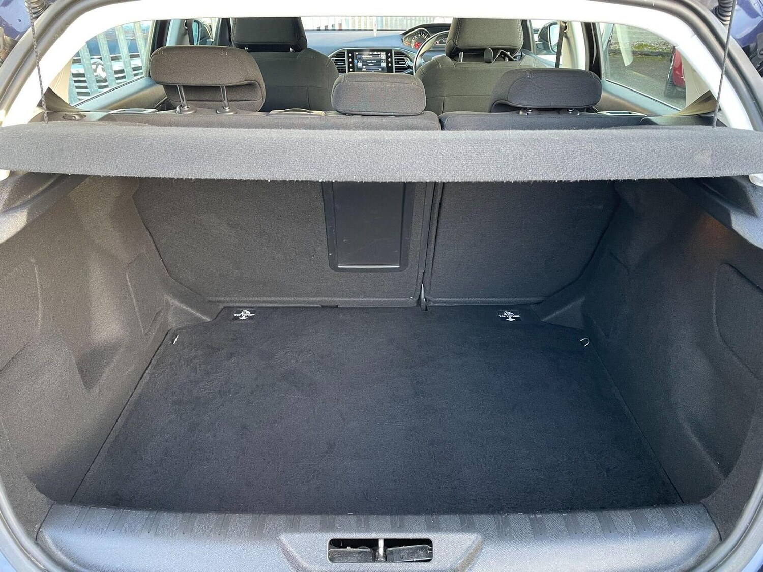 Used Peugeot 308 2015 for sale - 78149893: Photo 17