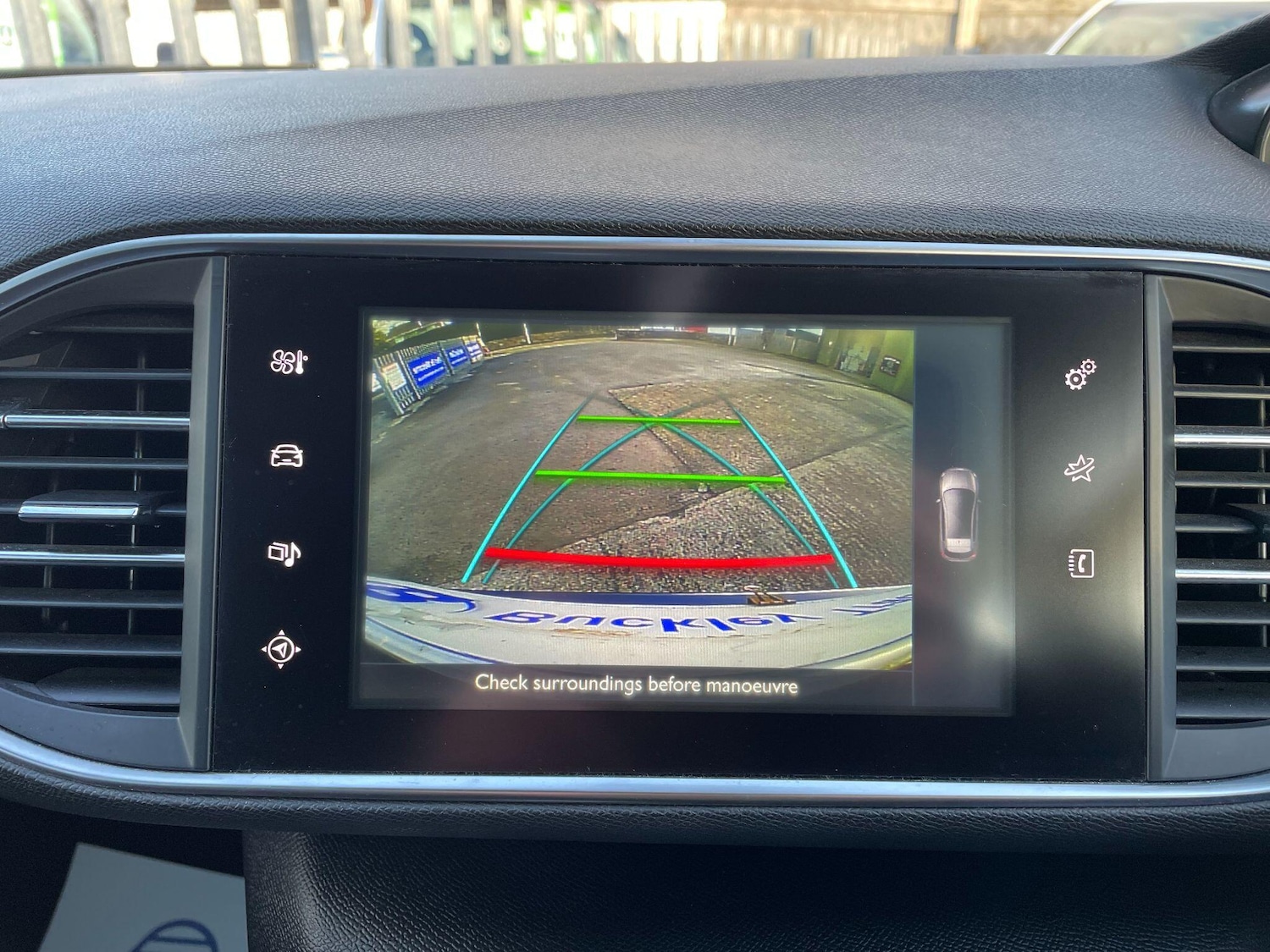 Used Peugeot 308 2015 for sale - 76936007: Photo 27