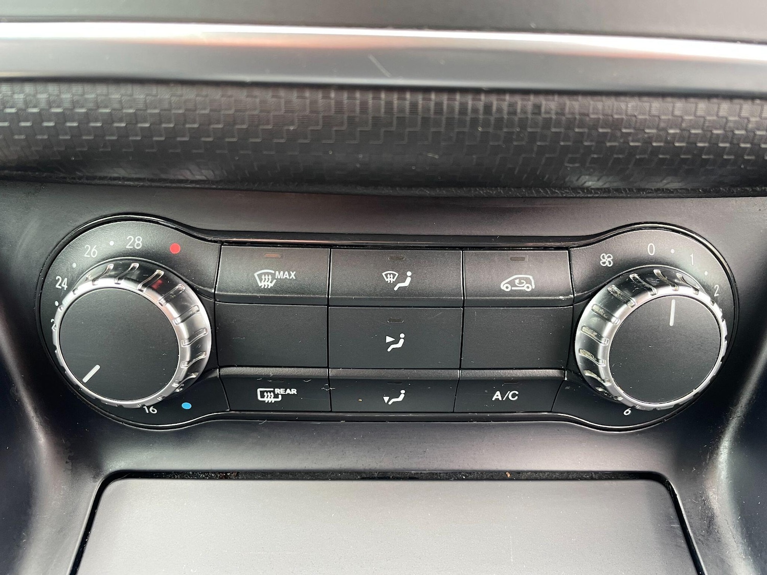 Used Mercedes-Benz A-Class 2015 for sale - 76398734: Photo 23