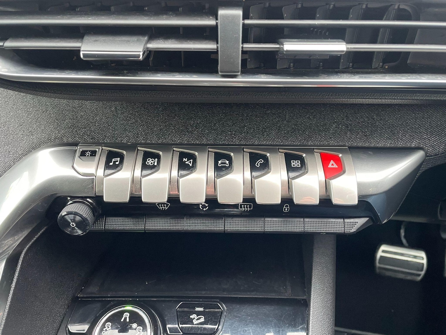 Used Peugeot 3008 2017 for sale - 76484284: Photo 22