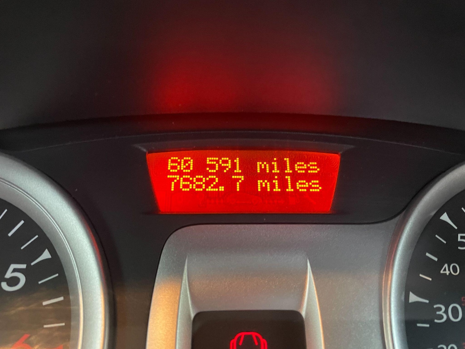 Used Renault Clio 2011 for sale - 76572978: Photo 13