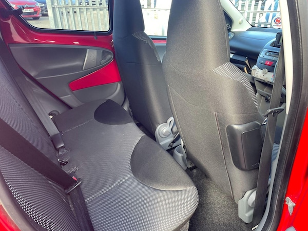 Used Toyota AYGO 2011 for sale - 76042000: Photo 16