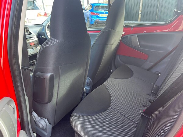 Used Toyota AYGO 2011 for sale - 76042000: Photo 17