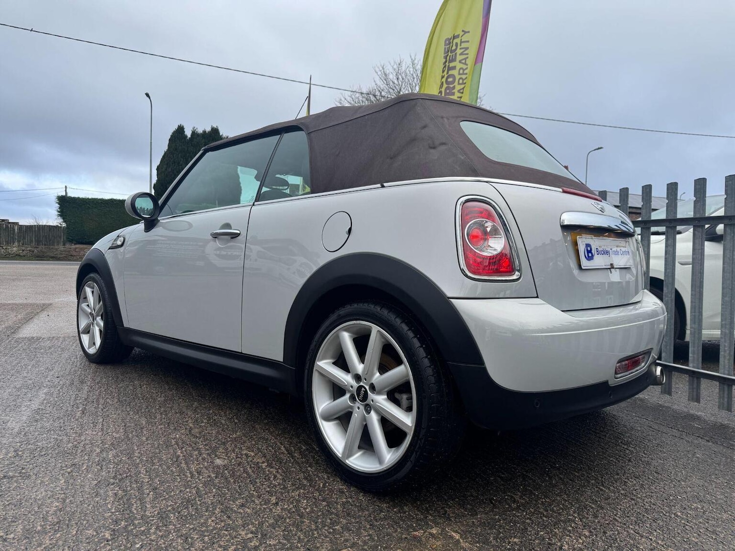 Used MINI Convertible 2014 for sale - 78149886: Photo 10