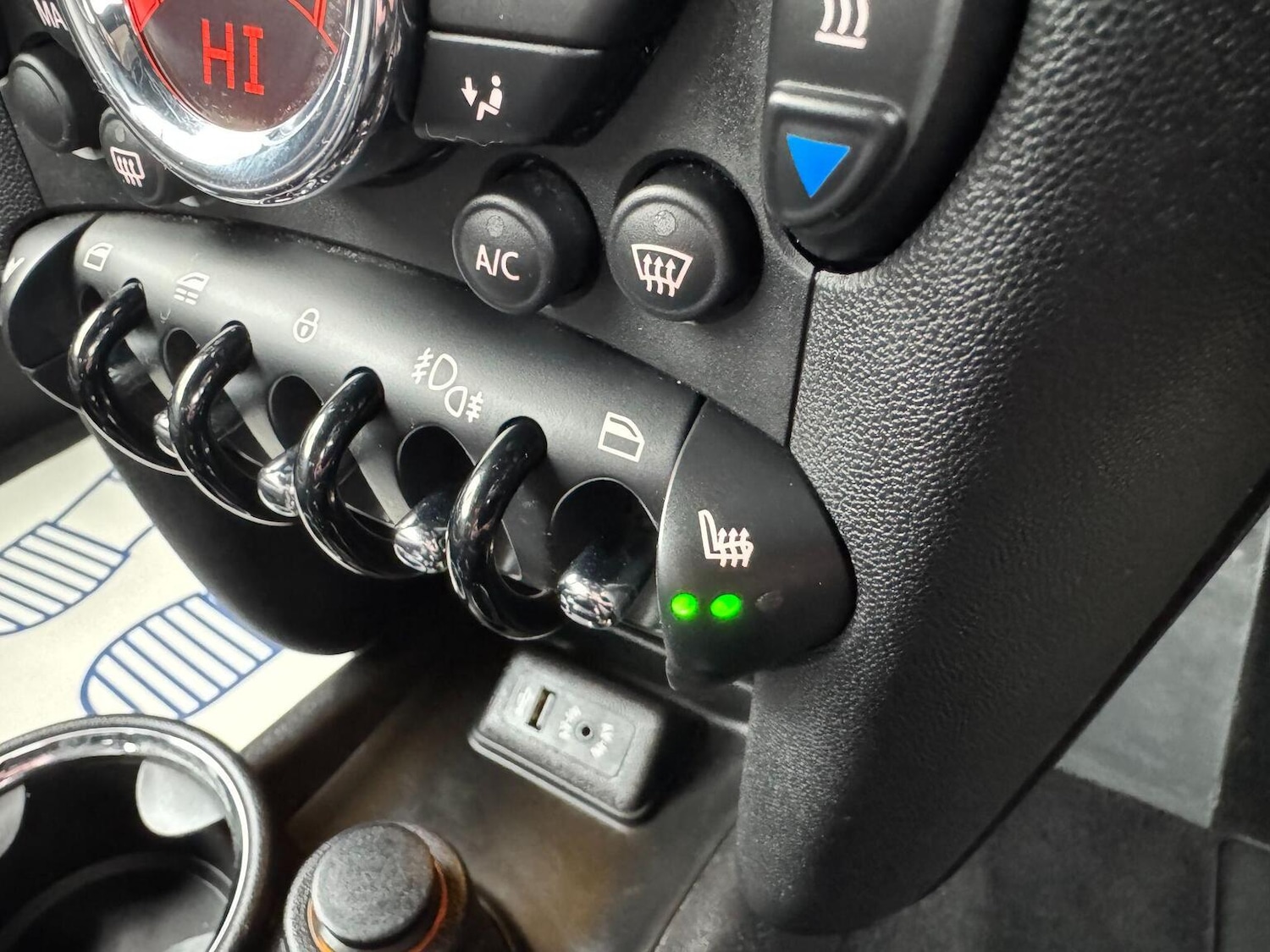 Used MINI Convertible 2014 for sale - 78149886: Photo 24