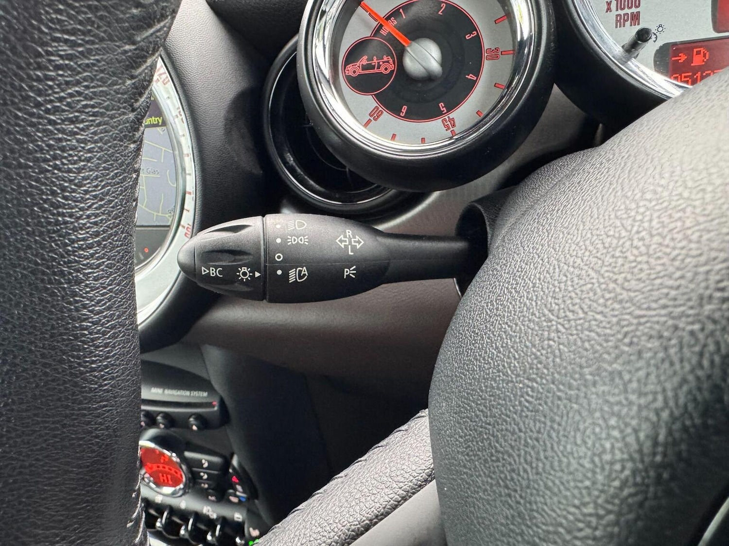 Used MINI Convertible 2014 for sale - 78149886: Photo 26