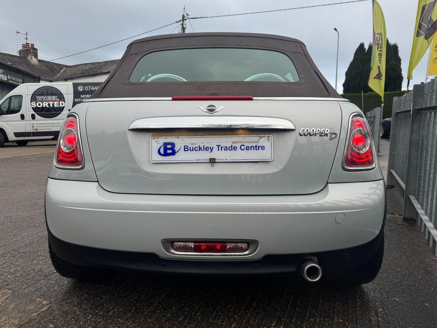 Used MINI Convertible 2014 for sale - 78149886: Photo 4