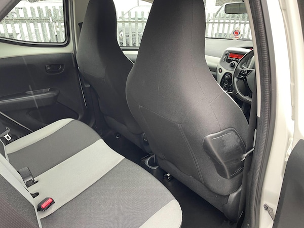 Used Toyota AYGO 2015 for sale - 76166913: Photo 14