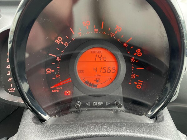 Used Toyota AYGO 2015 for sale - 76166913: Photo 20