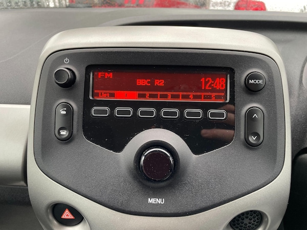 Used Toyota AYGO 2015 for sale - 76166913: Photo 28
