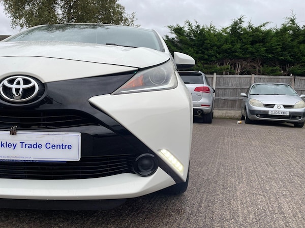 Used Toyota AYGO 2015 for sale - 76166913: Photo 34