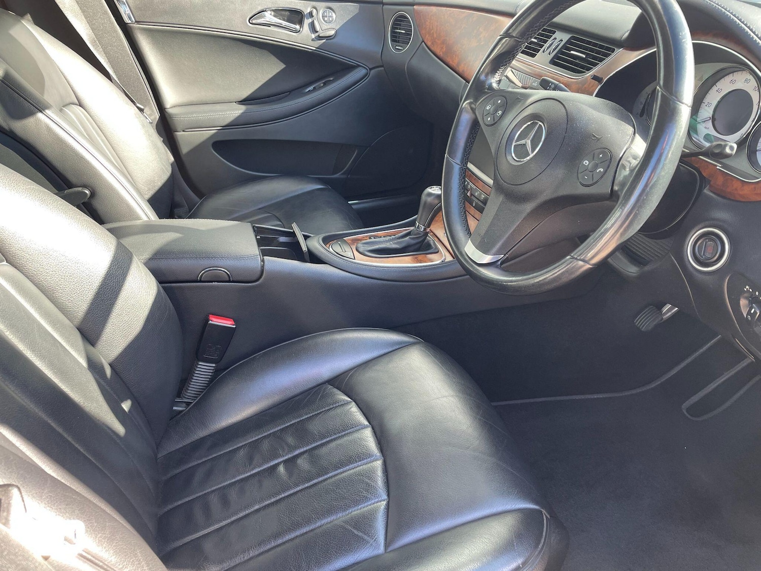 Used Mercedes-Benz CLS 2010 for sale - 76485426: Photo 8