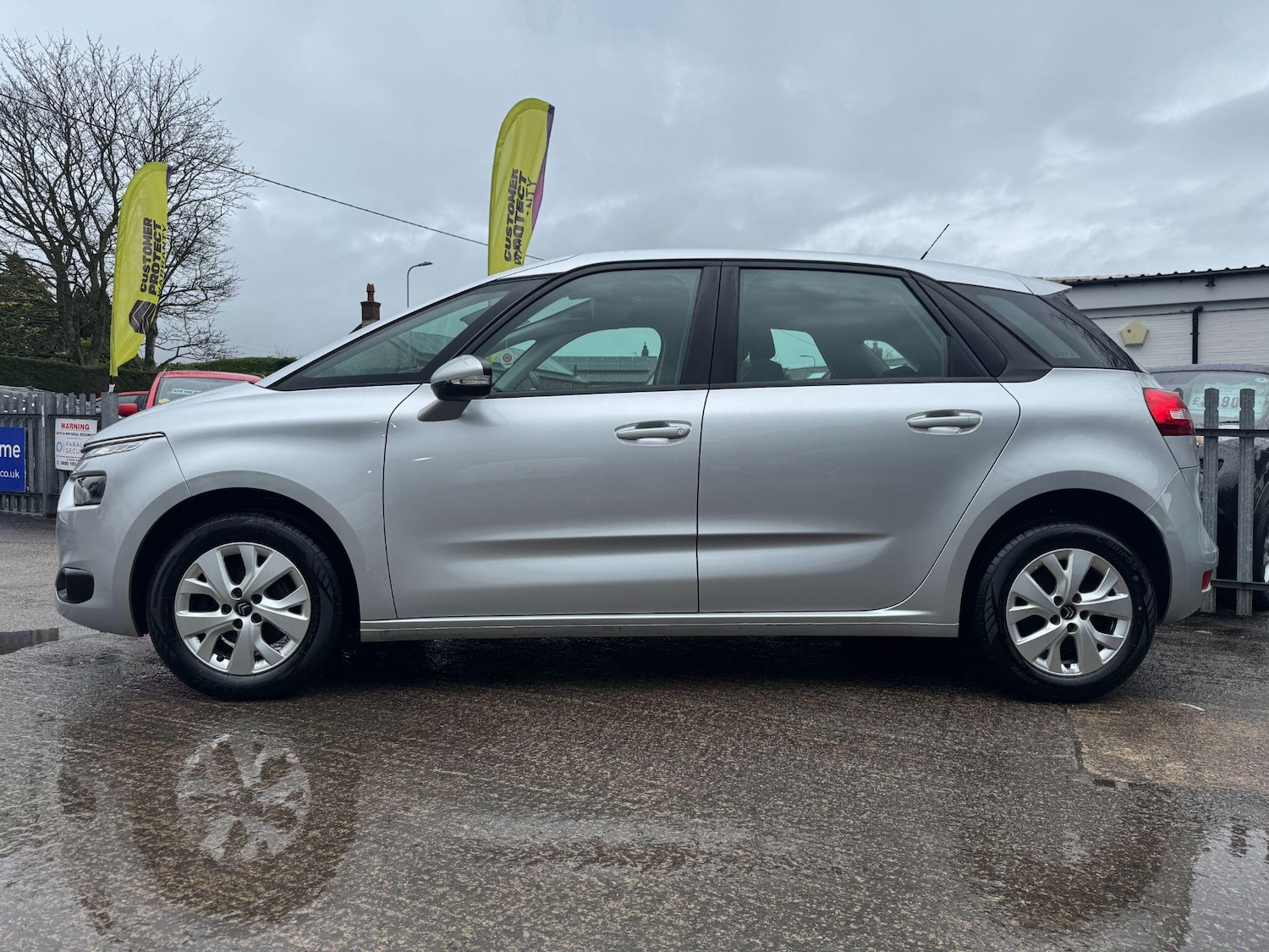 Used Citroen C4 Picasso 2016 for sale - 77646961: Photo 2