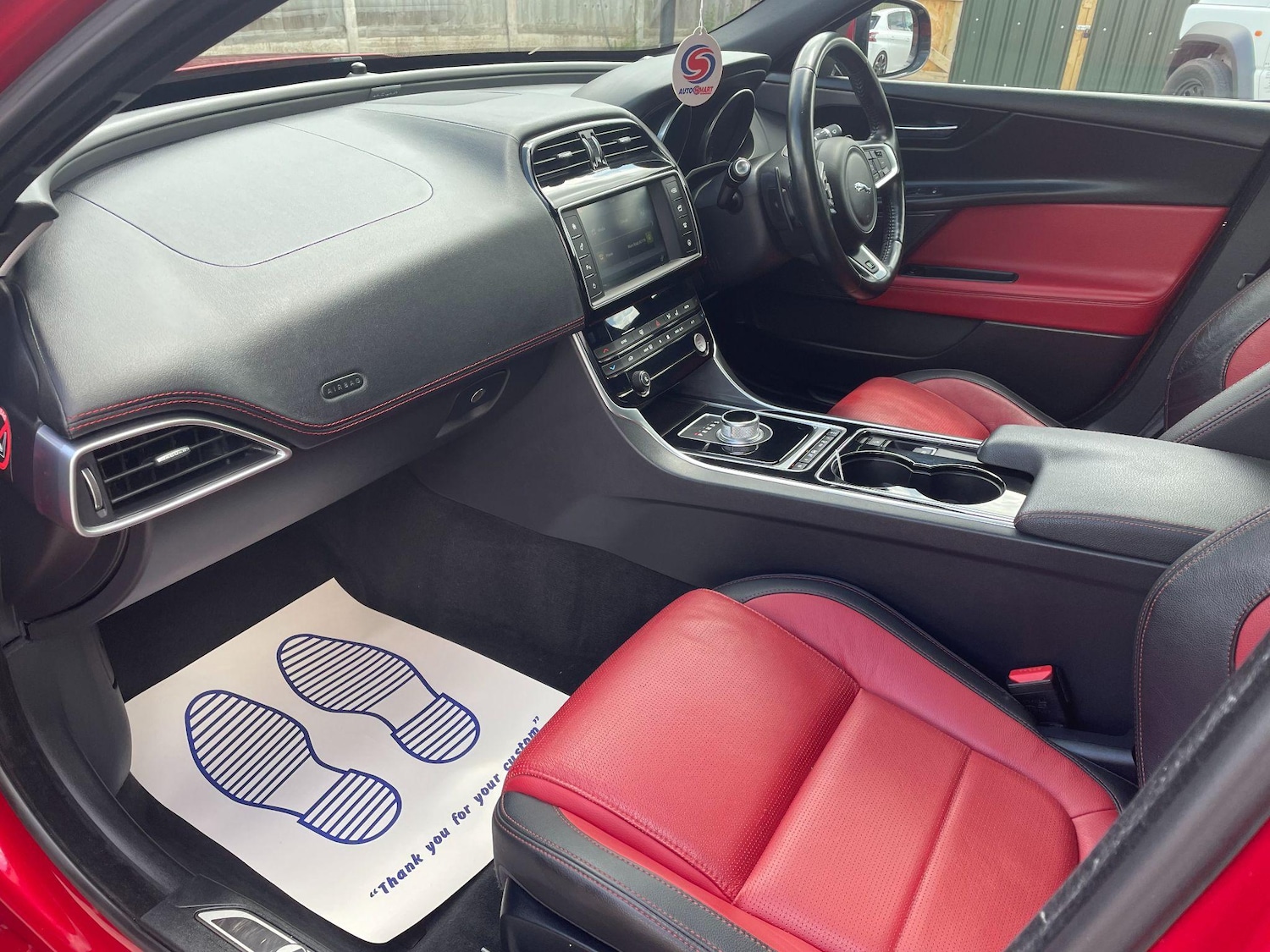 Used Jaguar XE 2015 for sale - 76936258: Photo 21