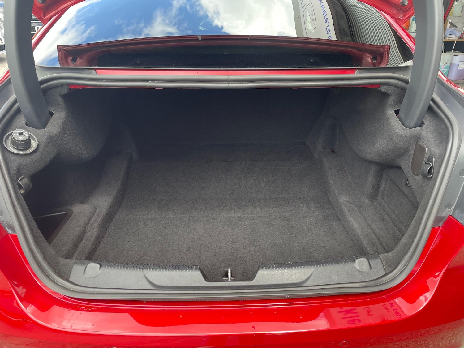 Used Jaguar XE 2015 for sale - 76936258: Photo 22