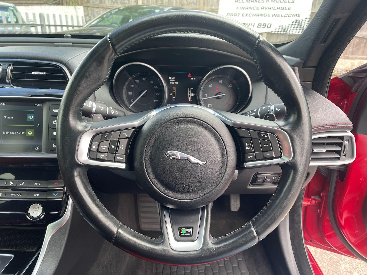 Used Jaguar XE 2015 for sale - 76936258: Photo 24