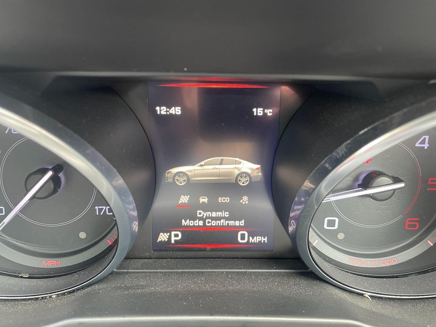 Used Jaguar XE 2015 for sale - 76936258: Photo 26