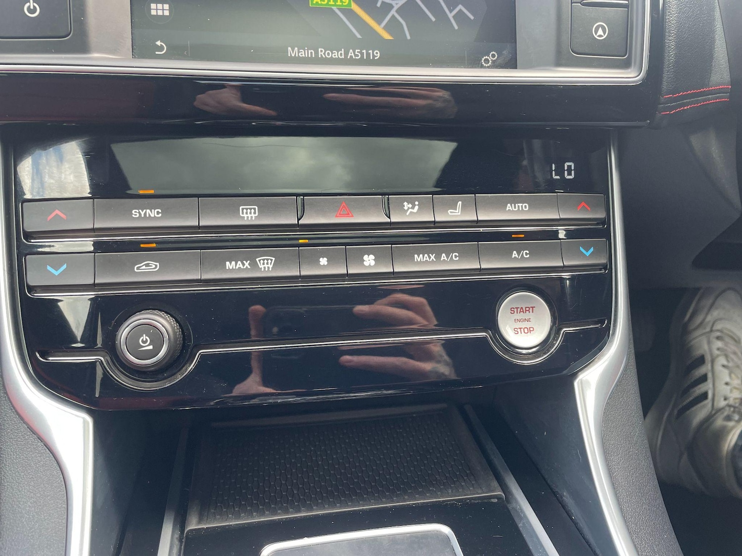 Used Jaguar XE 2015 for sale - 76936258: Photo 31