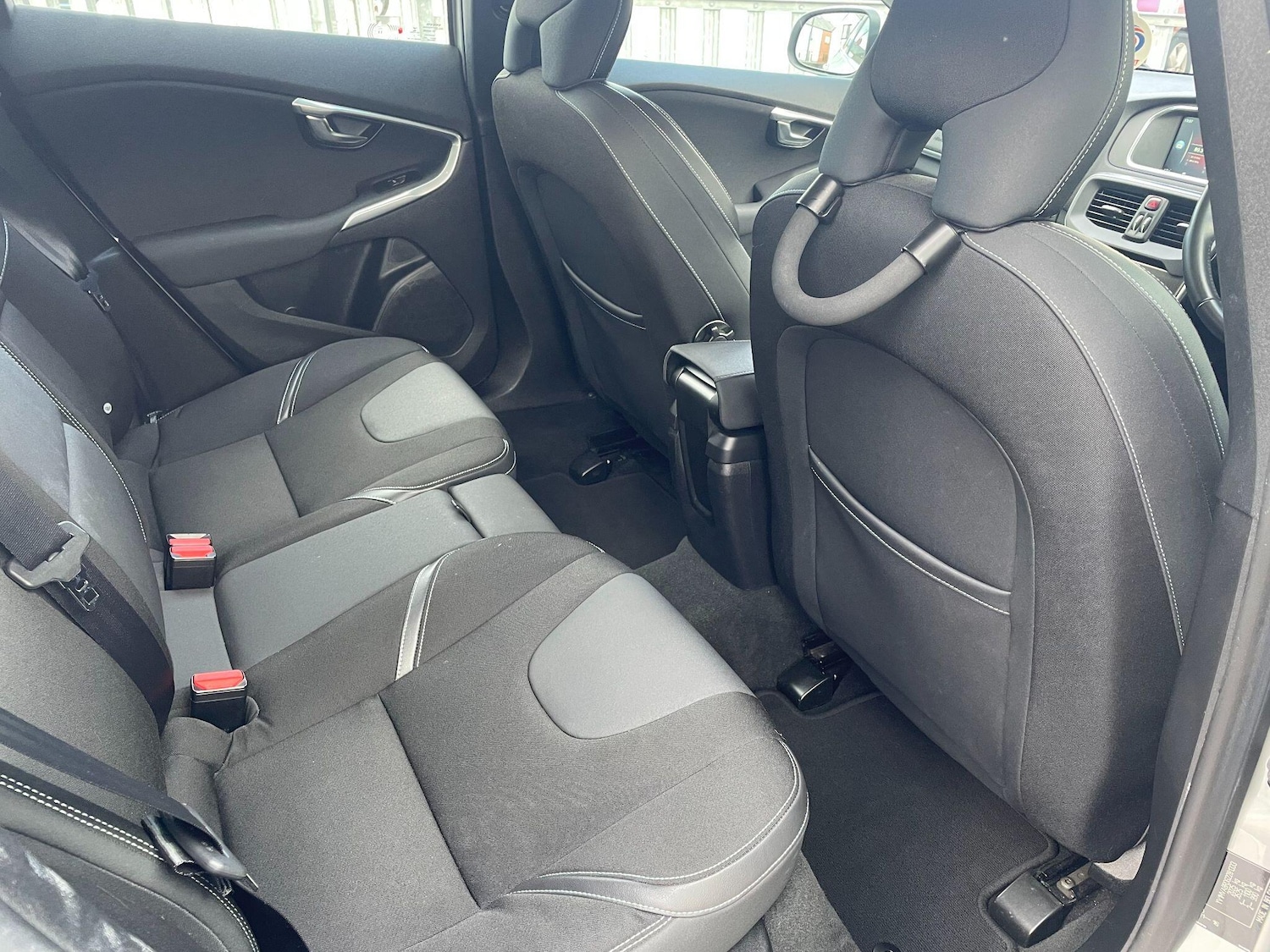 Used Volvo V40 2025 for sale - 76337417: Photo 17