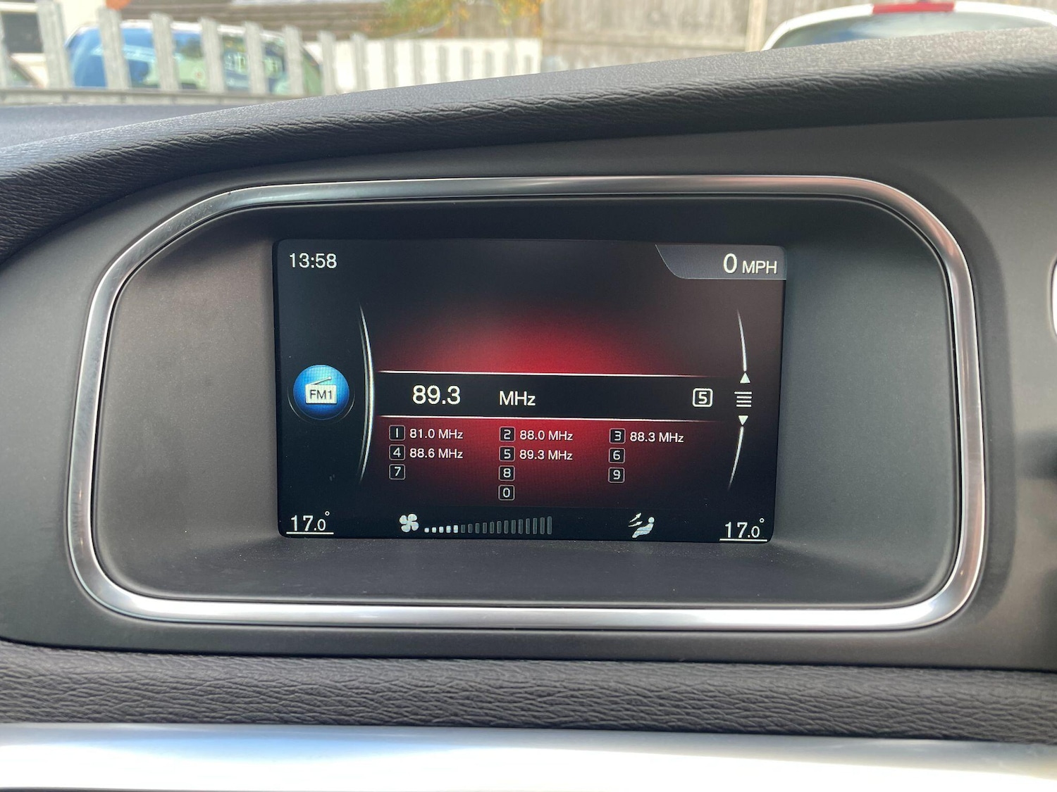 Used Volvo V40 2025 for sale - 76337417: Photo 29