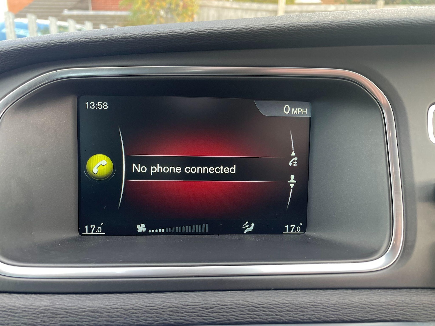 Used Volvo V40 2025 for sale - 76337417: Photo 31