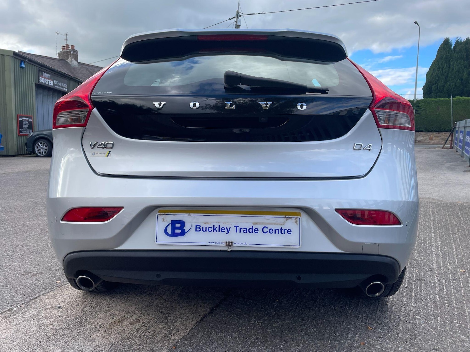Used Volvo V40 2025 for sale - 76337417: Photo 4