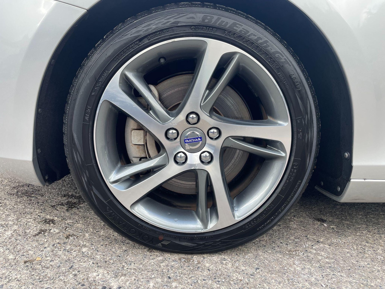 Used Volvo V40 2025 for sale - 76337417: Photo 9