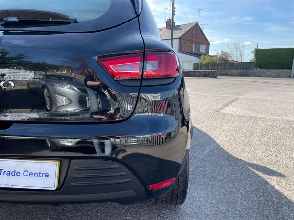 Used Renault Clio 2017 for sale - 74160330: Photo 32