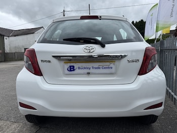 Used Toyota Yaris 2013 for sale - 79372161: Photo