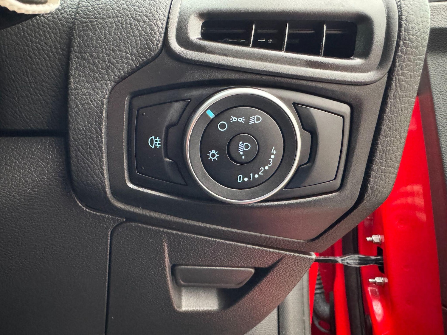 Used Ford Focus 2015 for sale - 77549934: Photo 25