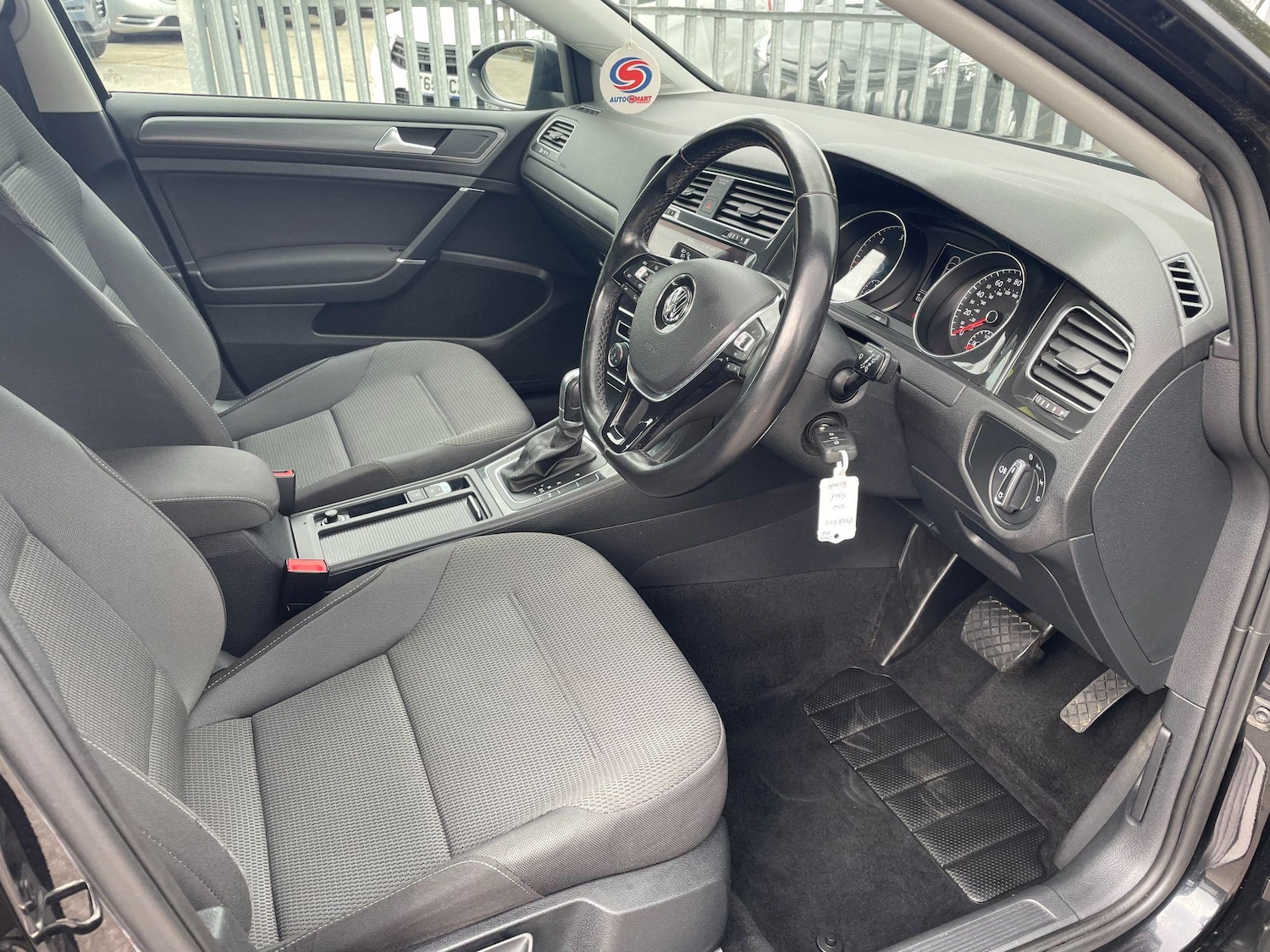 Used Volkswagen Golf 2018 for sale - 76993921: Photo 14