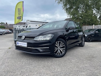 Used Volkswagen Golf 2018 for sale - 76993921: Photo