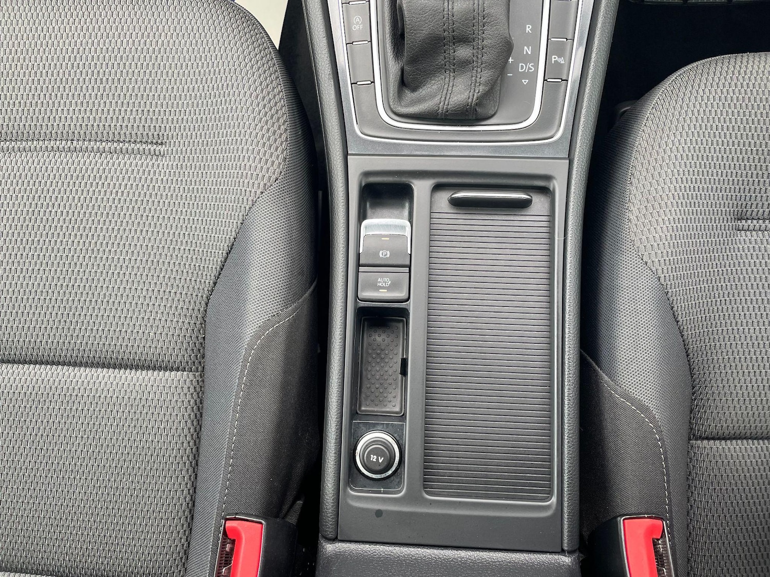 Used Volkswagen Golf 2018 for sale - 76993921: Photo 26