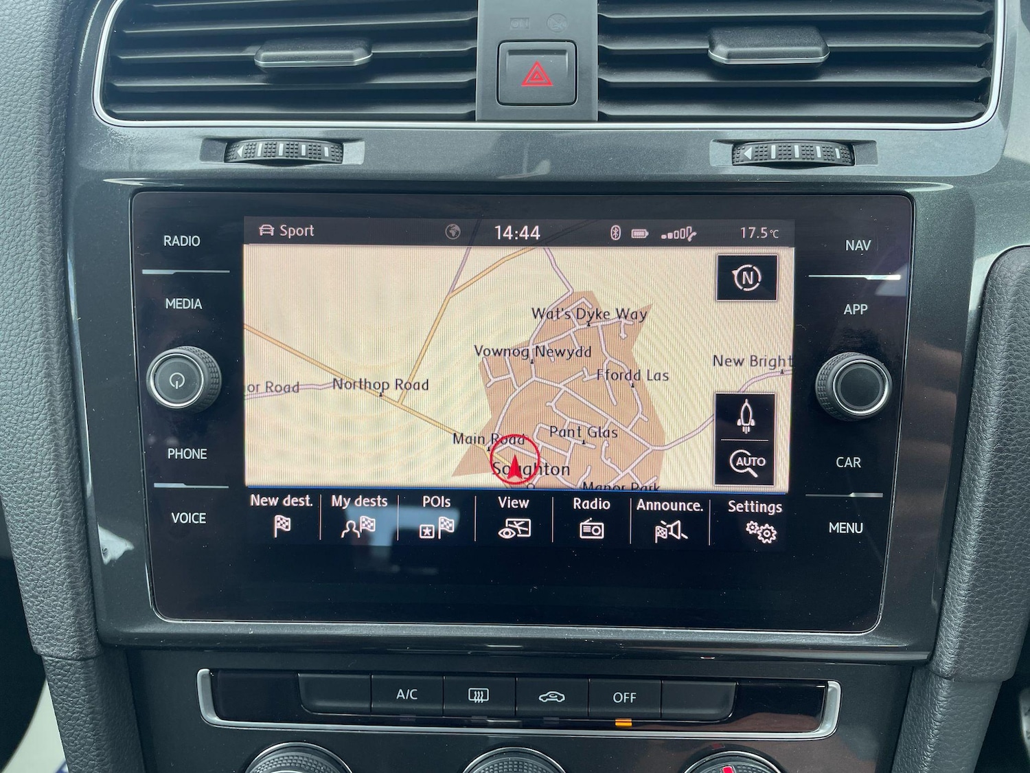 Used Volkswagen Golf 2018 for sale - 76993921: Photo 34