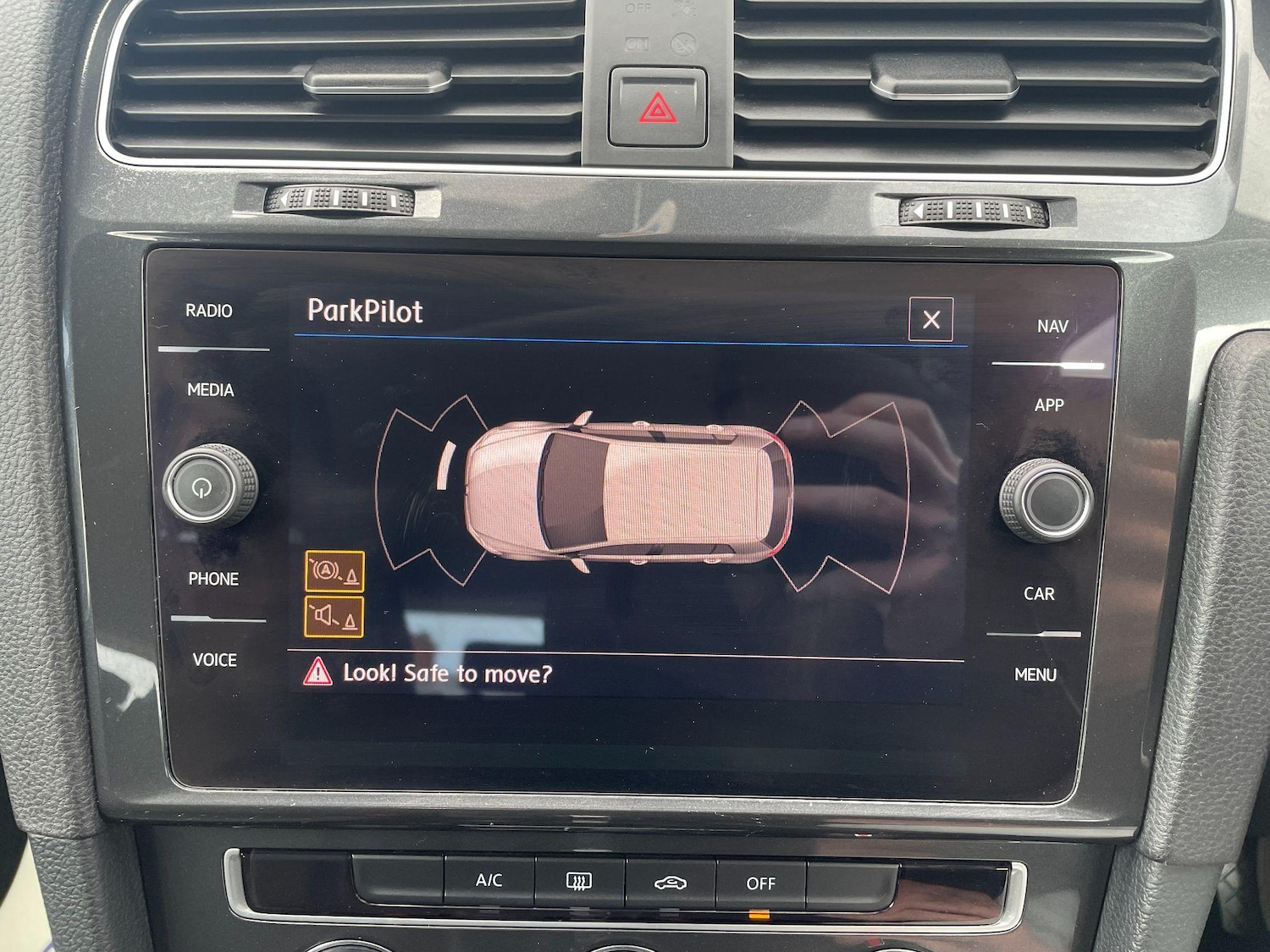 Used Volkswagen Golf 2018 for sale - 76993921: Photo 37