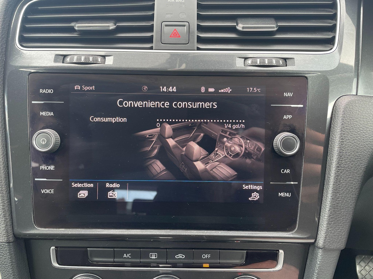 Used Volkswagen Golf 2018 for sale - 76993921: Photo 41