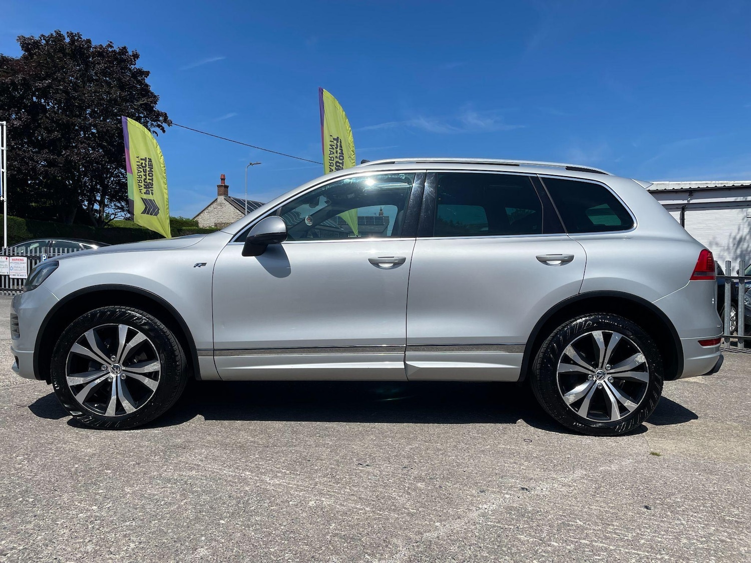 Used Volkswagen Touareg 2014 for sale - 76620232: Photo 2