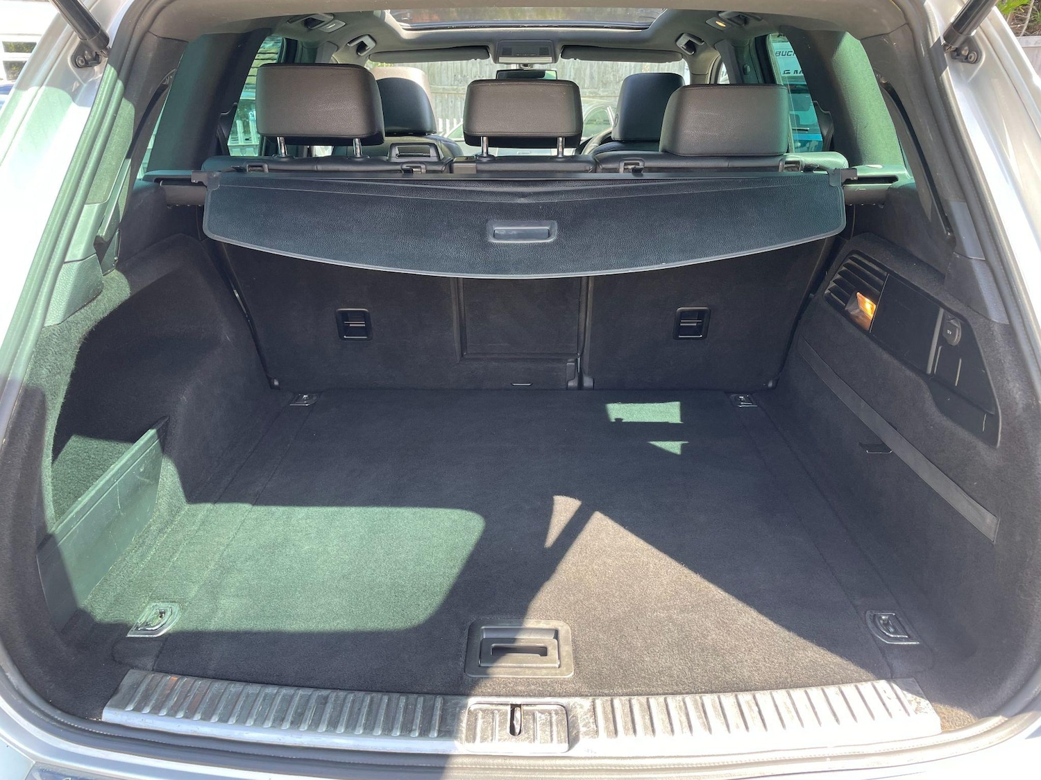 Used Volkswagen Touareg 2014 for sale - 76620232: Photo 23