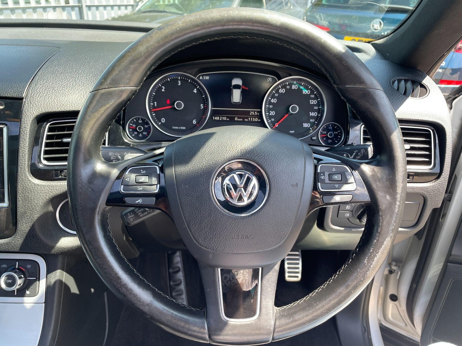 Used Volkswagen Touareg 2014 for sale - 76620232: Photo 25