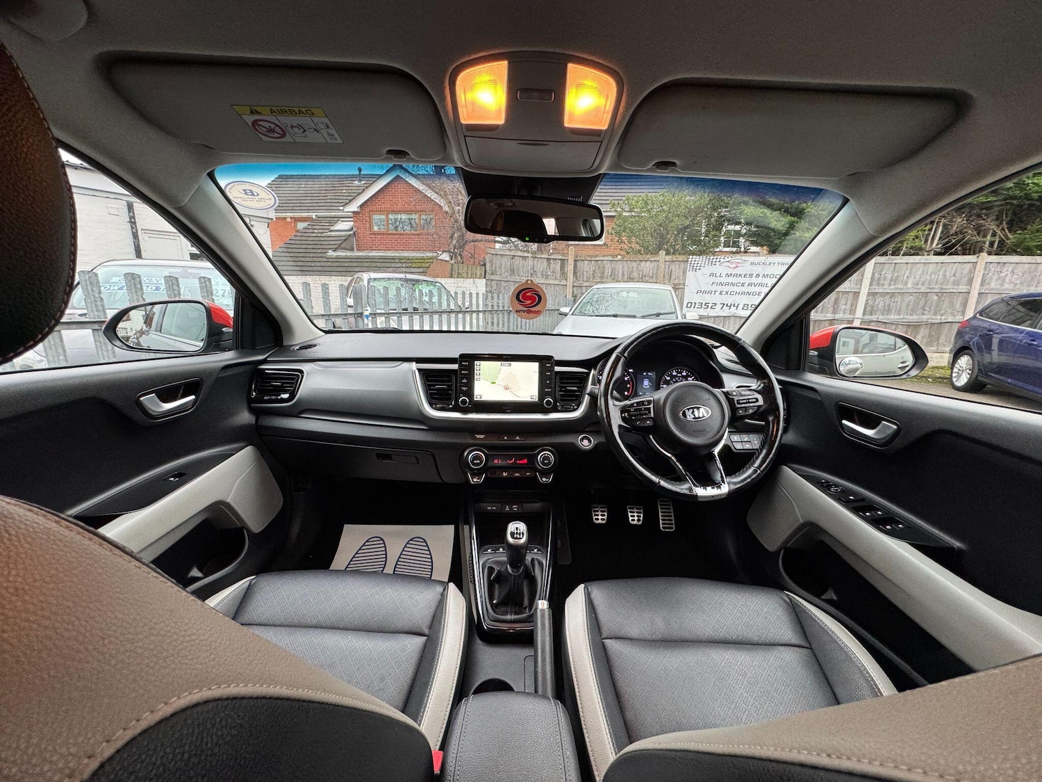 Used Kia Stonic for sale - 78127311: Photo 12